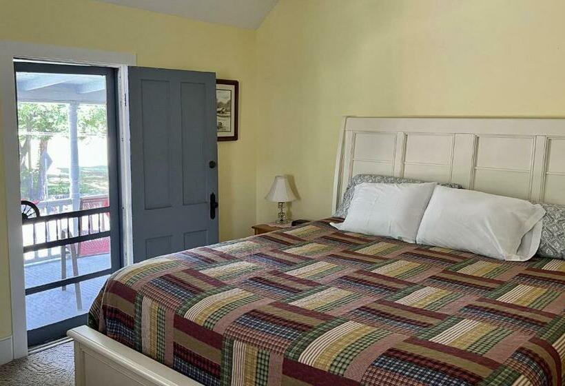 스탠다드 룸 킹사이즈 침대, Ozark Country Inn