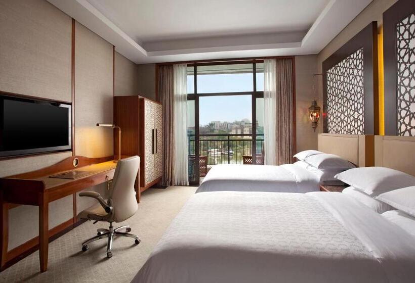 Номер Премиум Вид на Сад, Sheraton Qingyuan Lion Lake Resort