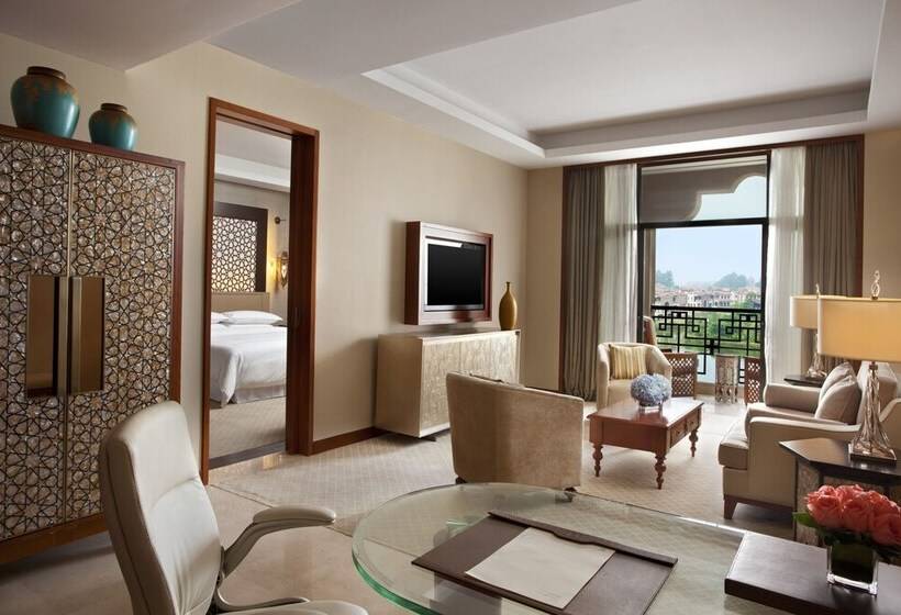 Люкс 2 Спальни, Sheraton Qingyuan Lion Lake Resort