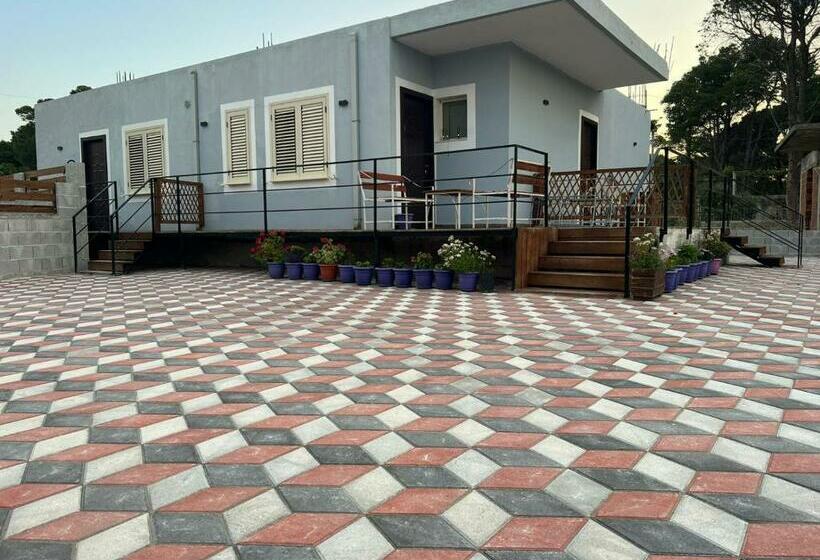 패밀리 룸, Victoria Houses, Vlore Albania