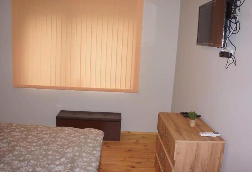 Quarto Estandar, крушунски кът тея