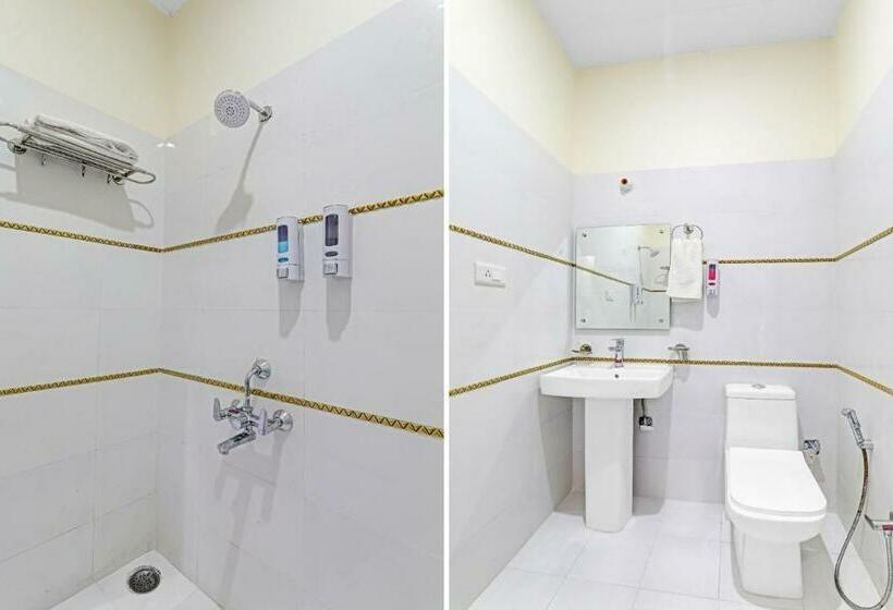 デラックスルーム, Collection O Hotel Kalawati Palace
