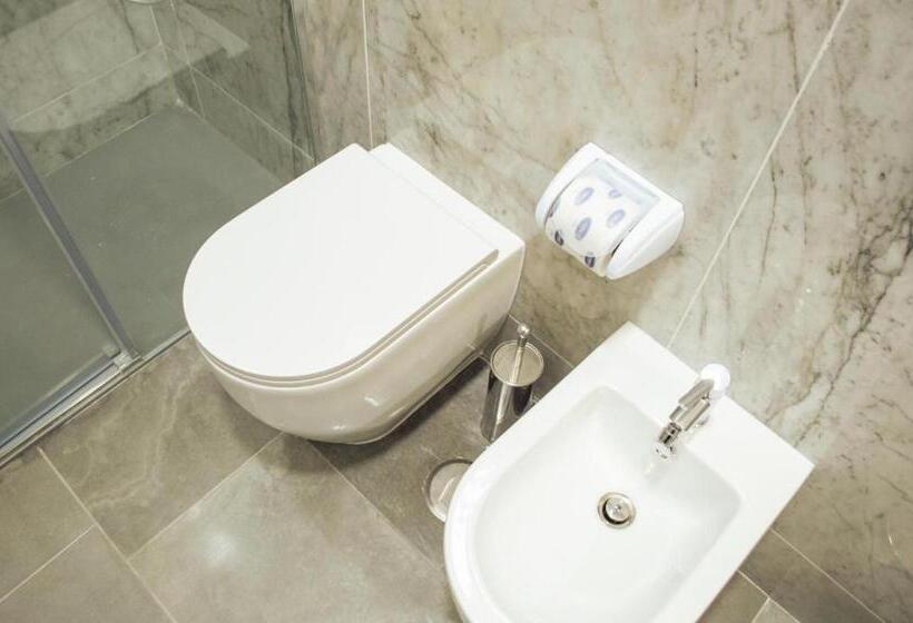 Номер Стандарт Вид на Море с Балконом, Palazzo Iaquinta   Rooms, Restaurant & Wellness