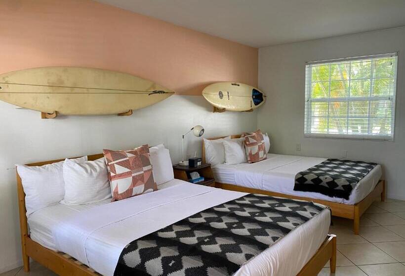 Студия Стандарт, Seaspray Surf Lodge
