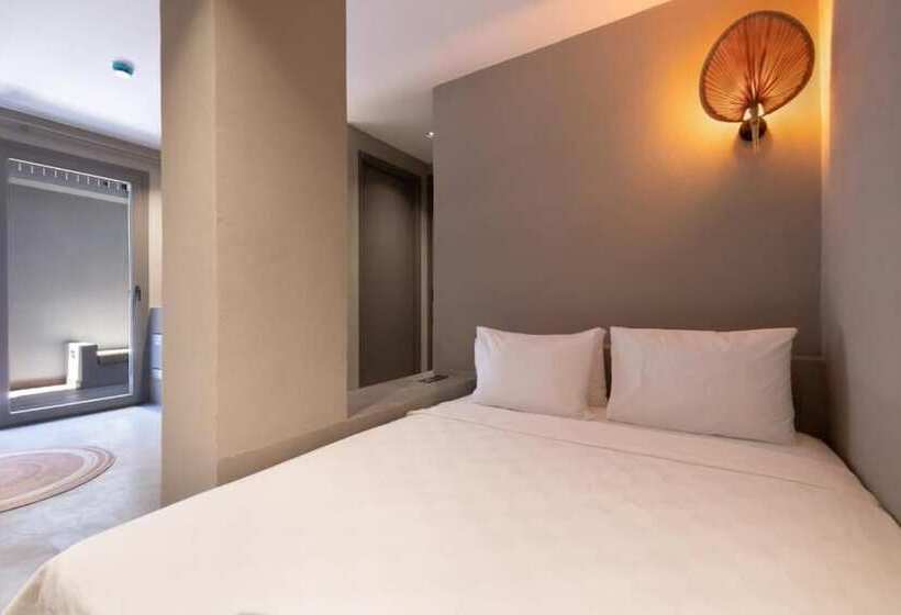 디럭스 스위트, Soas Suites