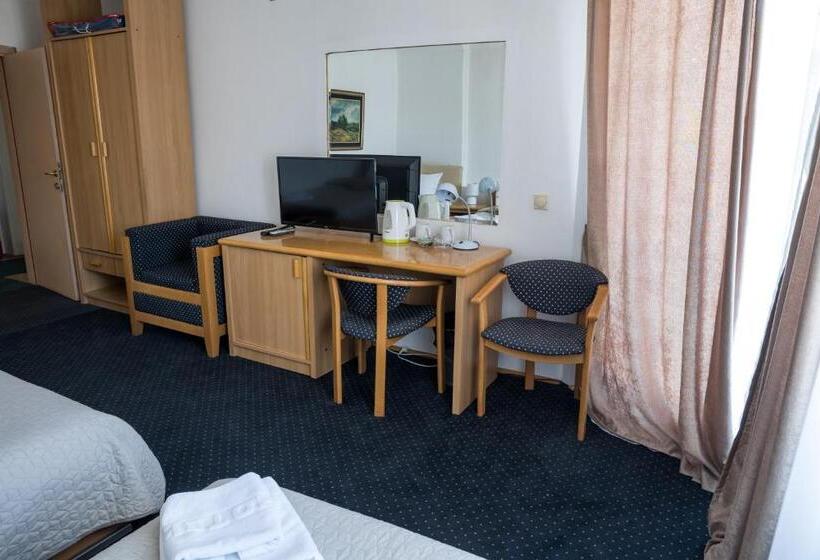 اتاق راحتی سه تخته, Garni Hotel Panorama Lux