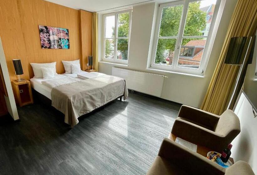 Номер Стандарт Вид на Город, Hafenresidenz Stralsund
