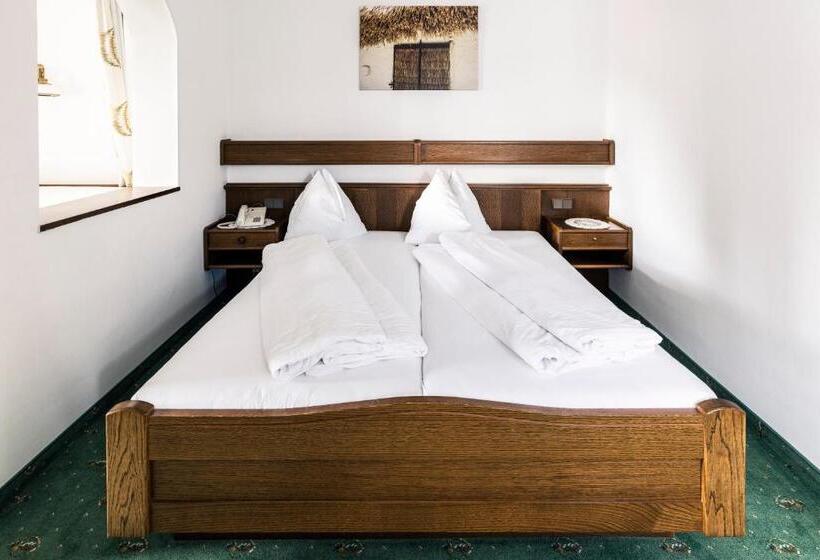 Номер Стандарт с Балконом, Genussgasthof & Hotel Beim Krutzler