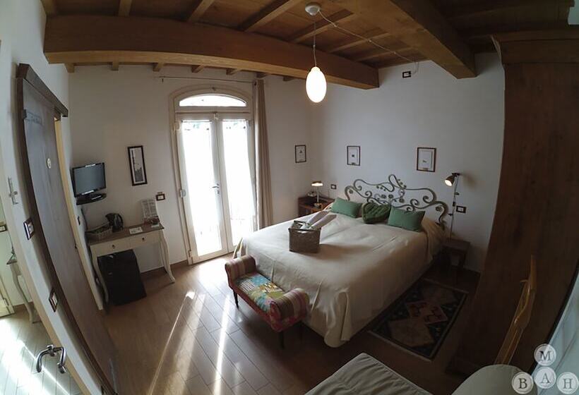 اتاق لوکس, Ai Frutti Di Una Volta B&b