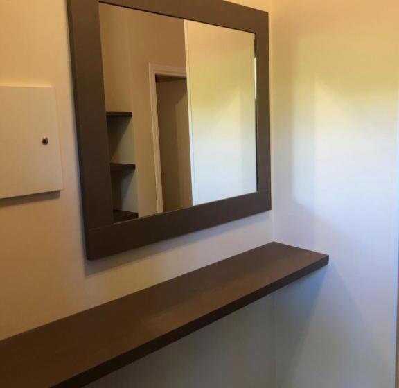 استودیوی استاندارد, Residenze Al Colle Dei Pini