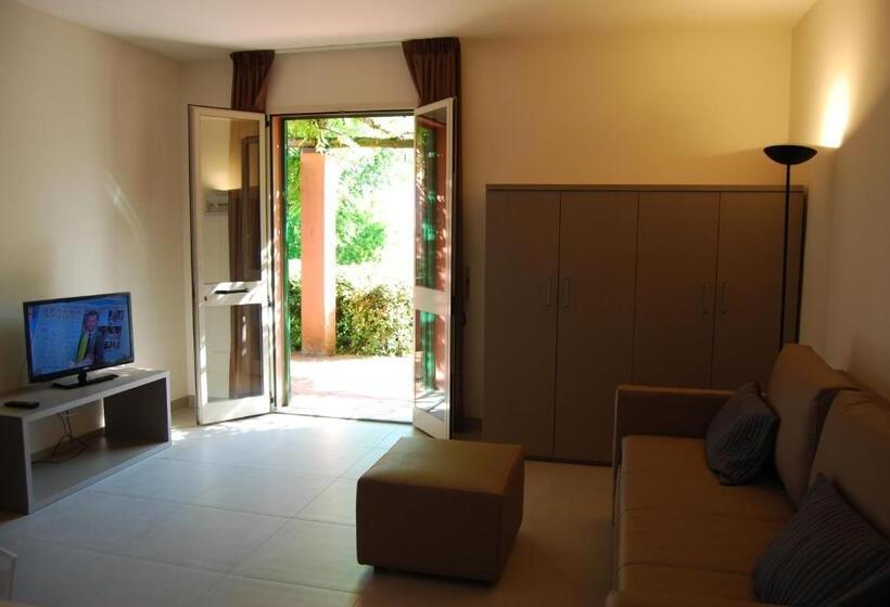 آپارتمان سوپریور 1 خوابه, Residenze Al Colle Dei Pini