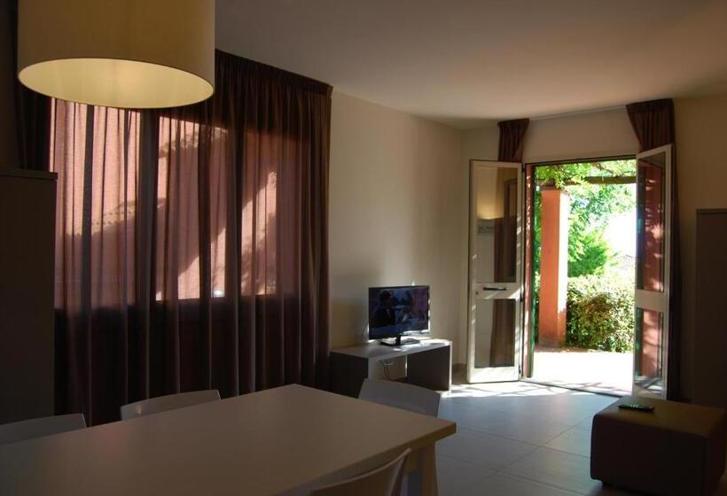 آپارتمان سوپریور 1 خوابه, Residenze Al Colle Dei Pini