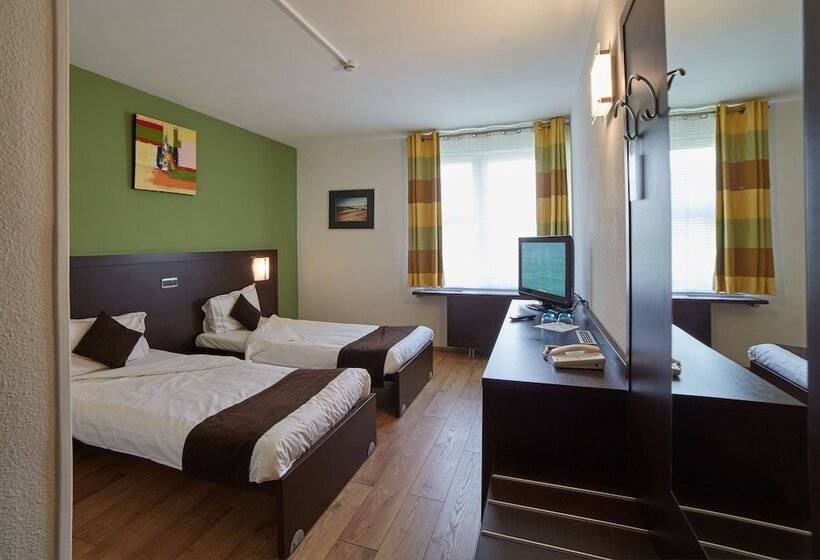 اتاق استاندارد, Threeland