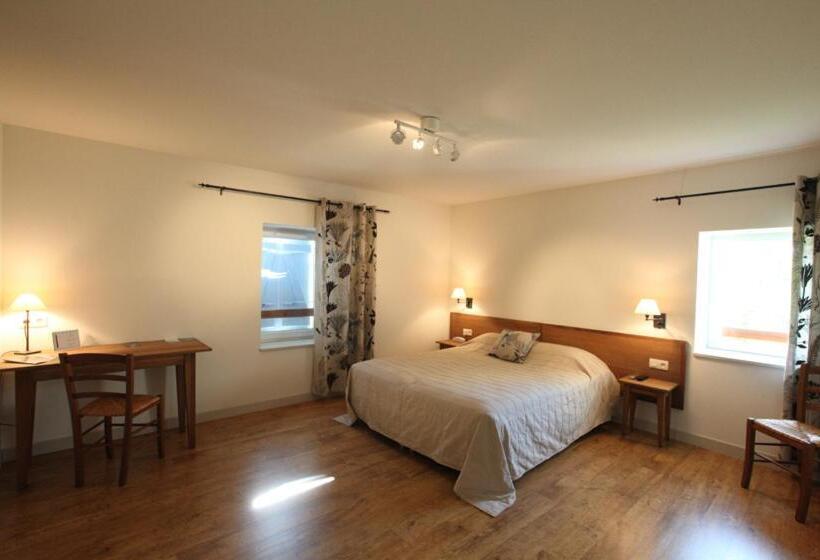 Трехместный Номер Комфорт, Domaine Les Méjeonnes
