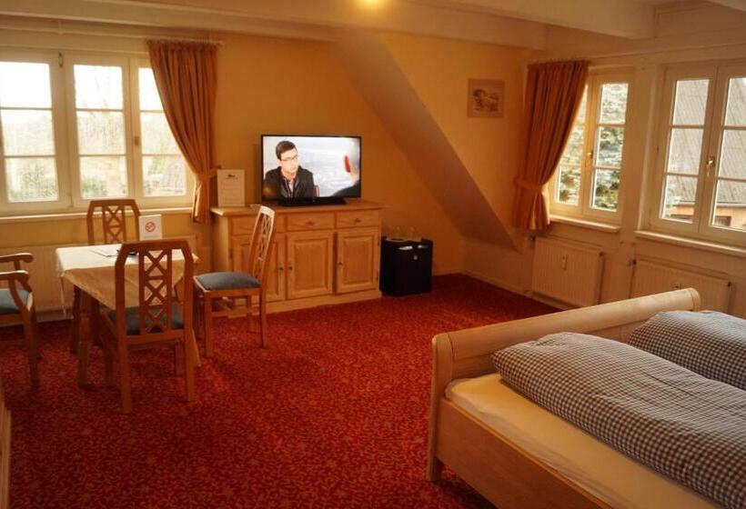 Студия Стандарт, Landhotel Klempau