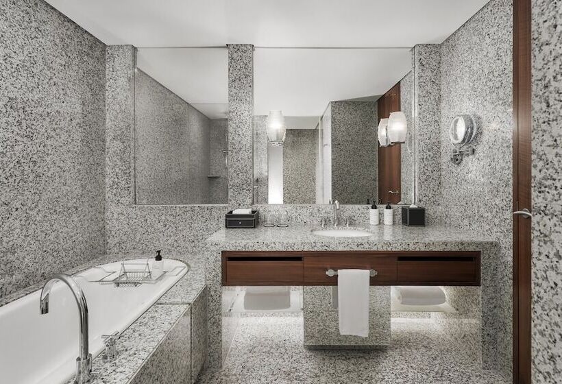 Номер Клуб, Intercontinental Hanoi Landmark72, An Ihg