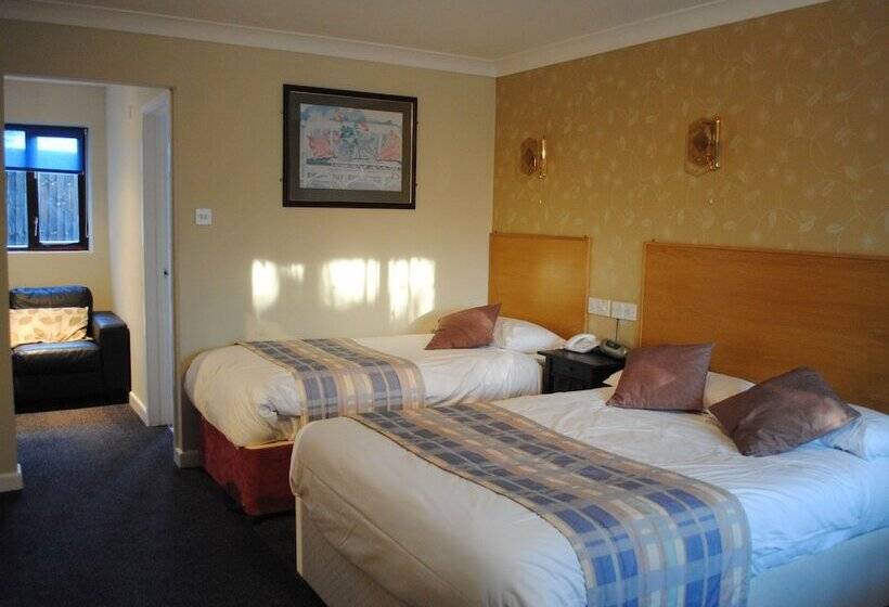 家庭套房, Marsham Arms Inn