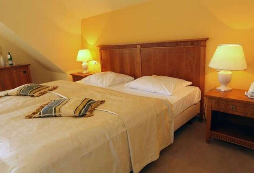 Standardzimmer, Strandhotel Deichgraf Graal Müritz