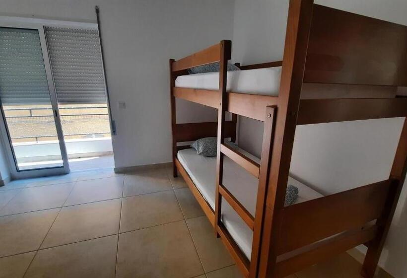 4인용 스탠다드 룸, Blue Sardine Hostel