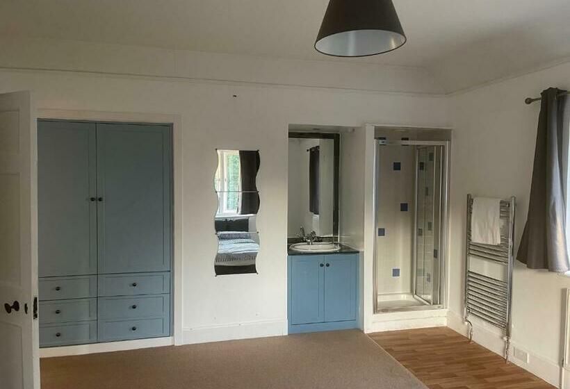 스탠다드 룸, Canford House On Westbury On Trym