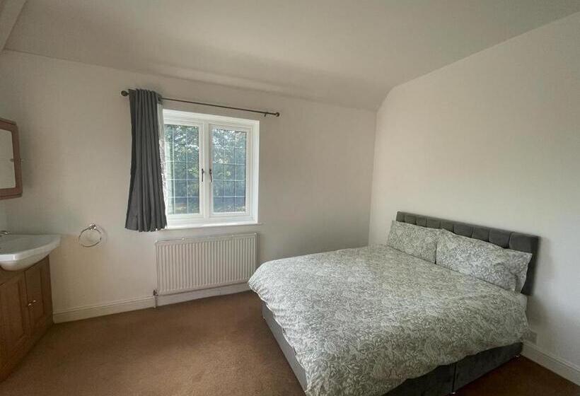 스탠다드 룸 공동 욕실, Canford House On Westbury On Trym