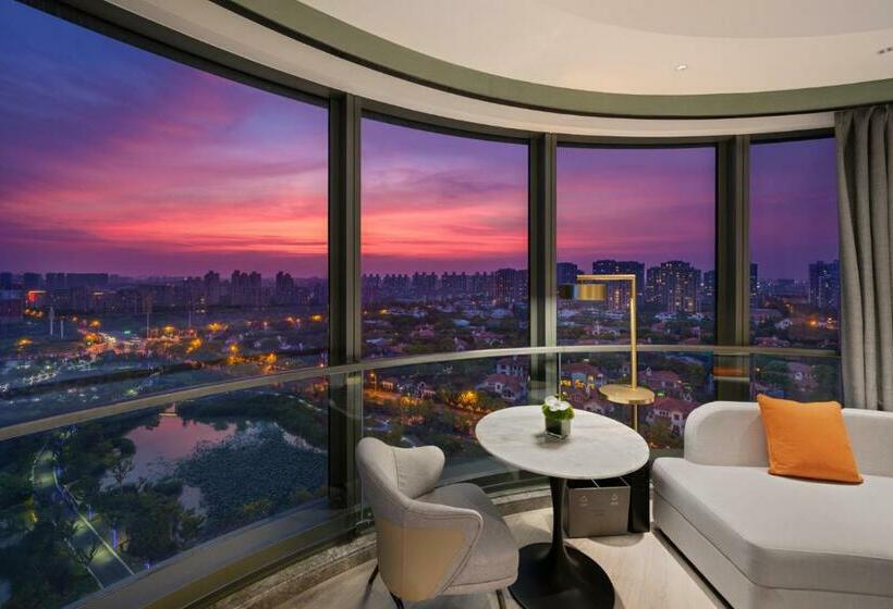 스탠다드 룸 킹사이즈 침대, Novotel Shanghai Caohejing