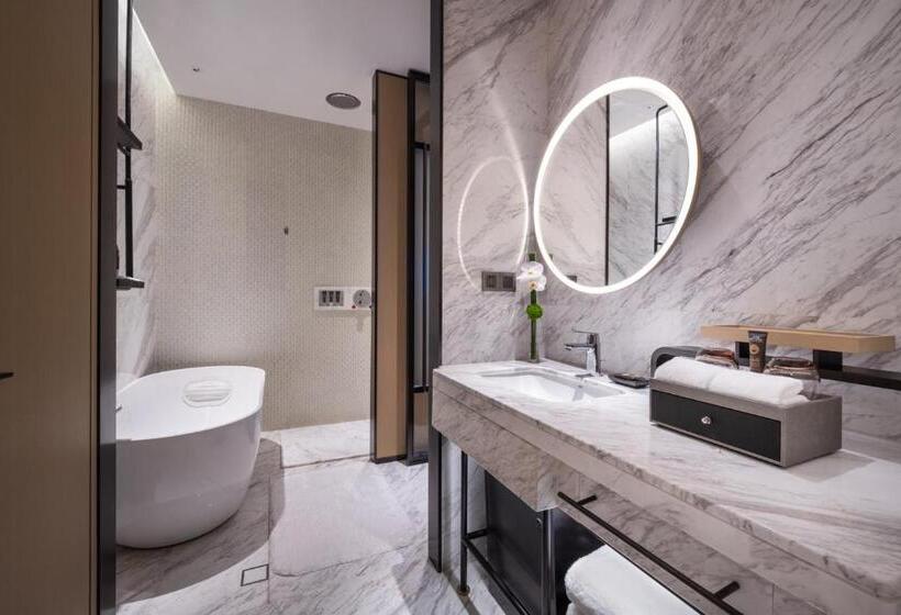 수피리어 스위트, Novotel Shanghai Caohejing