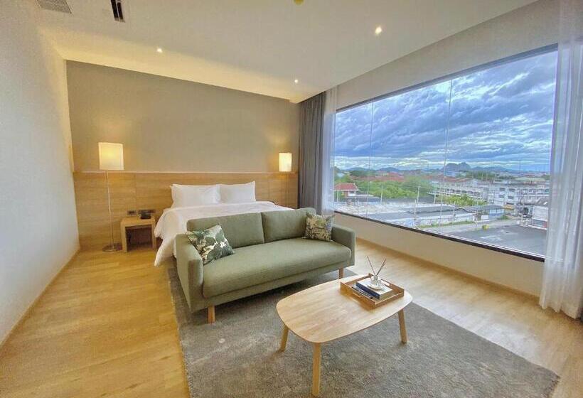 标准间, Wisma Ratchaburi