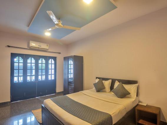 غرفة ديلوكس مزودة بشرفة, Calangute Beach Corner
