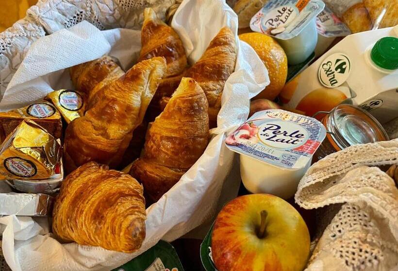 Номер Стандарт, Le Manoir Des Doyens Loft   Sleeps 8   Breakfast Included!