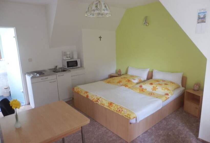 Номер Стандарт, Bramkamp Pension