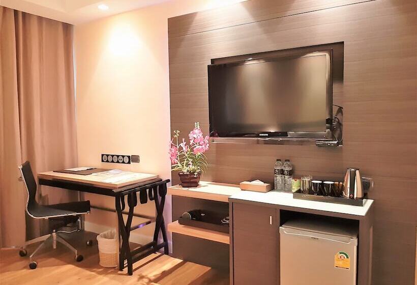 اتاق لوکس, Amora Neoluxe Suites