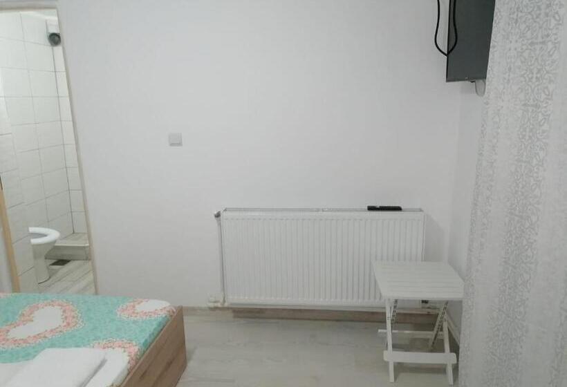 Quarto Estandar, Emyra S Holiday Rooms