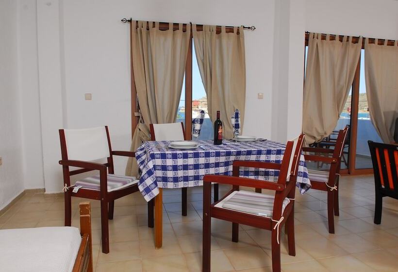 آپارتمان 1 خوابه با چشمانداز دریا, Athina Villas