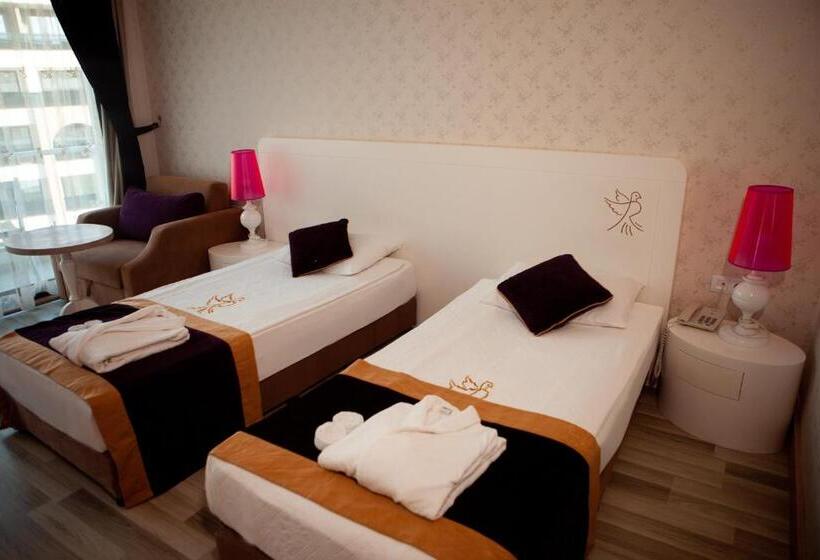 اتاق استاندارد با چشم‌انداز باغ, Raymar Resort & Aqua