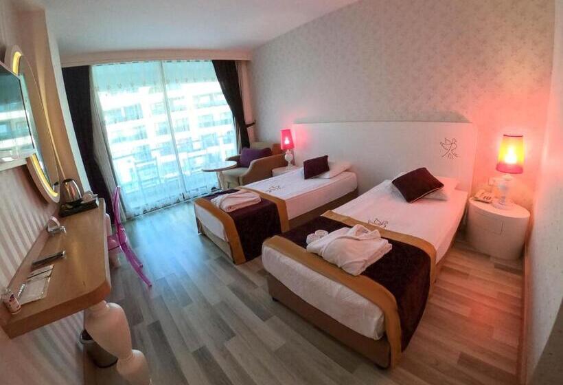 اتاق استاندارد با چشم‌انداز باغ, Raymar Resort & Aqua