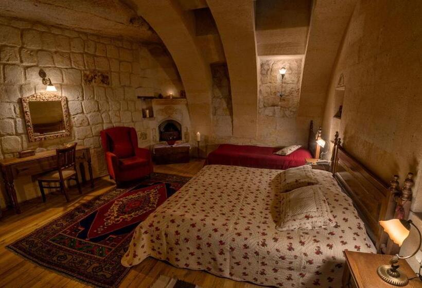 Номер Deluxe, Temenni Evi