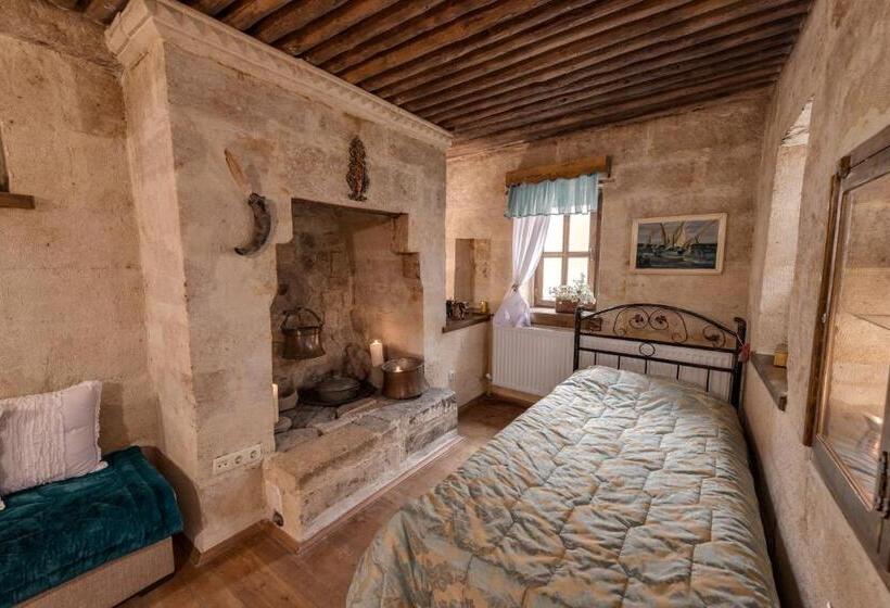 Номер Deluxe, Temenni Evi