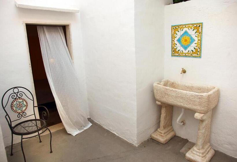Quarto Familiar, Vecchia Cantina   Le Camere