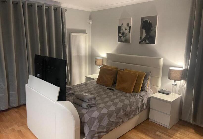 Номер Deluxe Кровать Кинг, City Stay Scotland