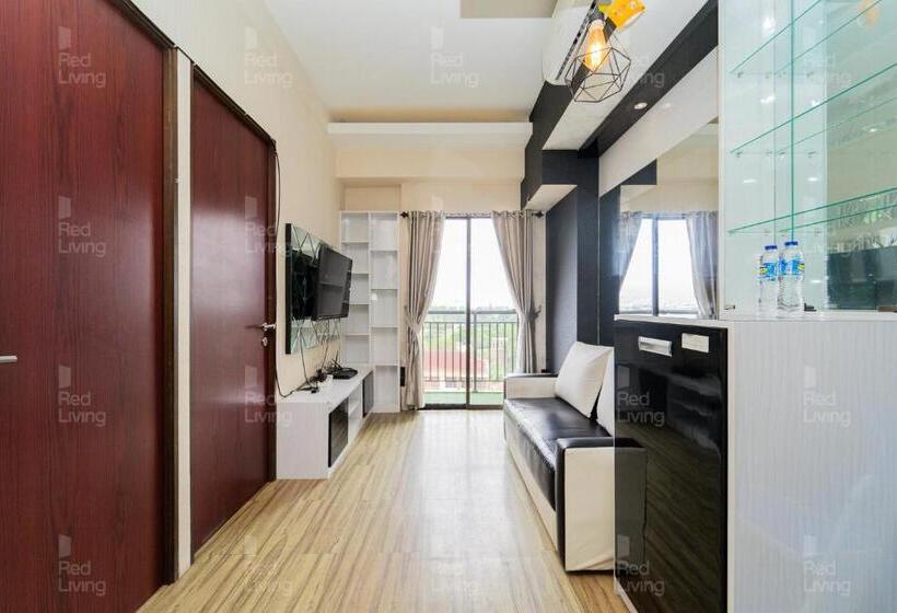Семейный Номер, Redliving Apartemen Tamansari Panoramic   Santuy Agency Lobby P1 9