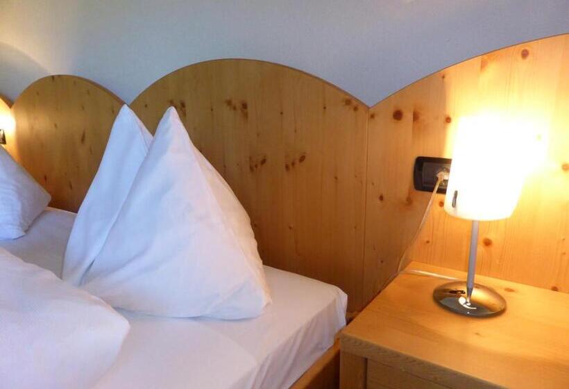 Номер Deluxe, Dolomiten