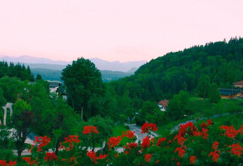 Семейный Номер, Restaurant Thadeushof