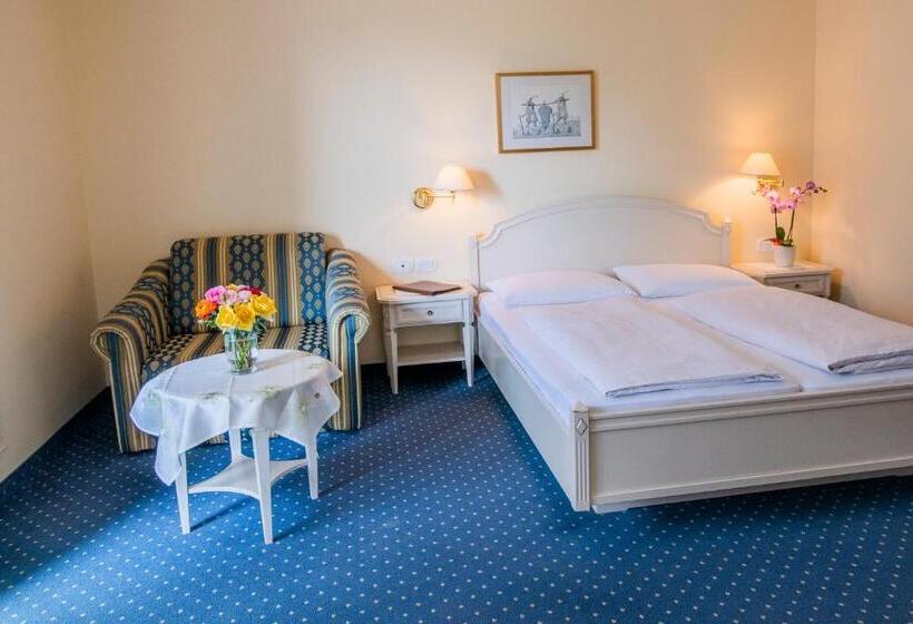 Номер Стандарт с Балконом, Weingarten Terlan   Rooms & Breakfast