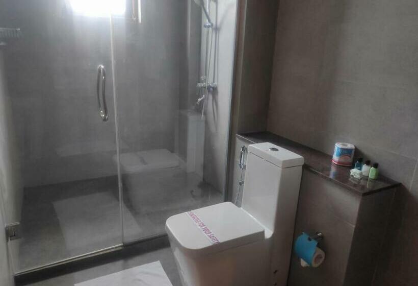디럭스 룸, Sooriya Wessagiri Resort
