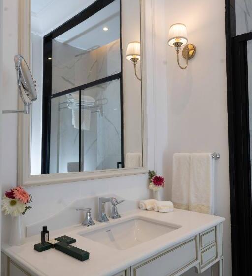 اتاق لوکس, Anim Boutique