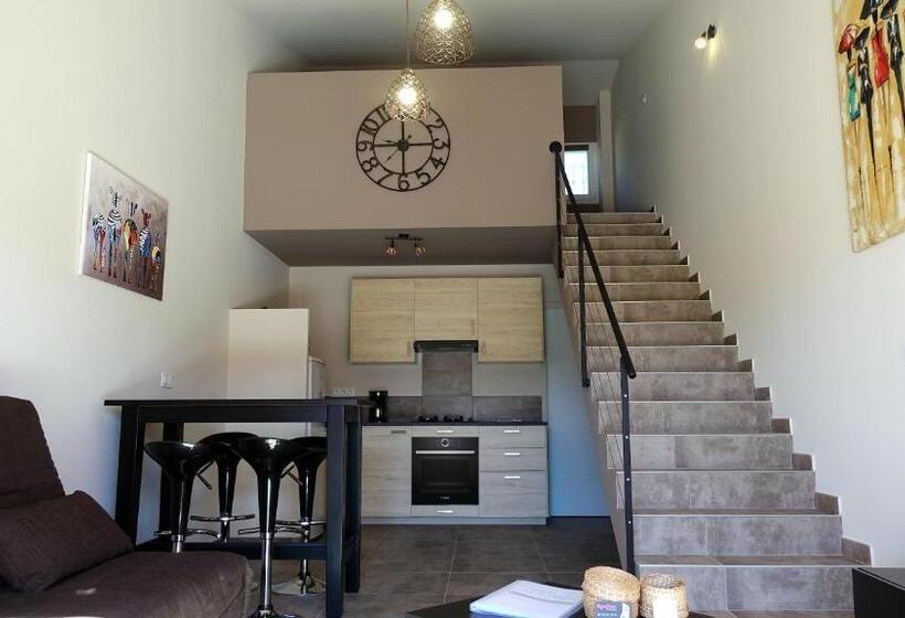 Дом 1 Спальня, Sous Les Pins Gîtes Et Chambres D Hôtes