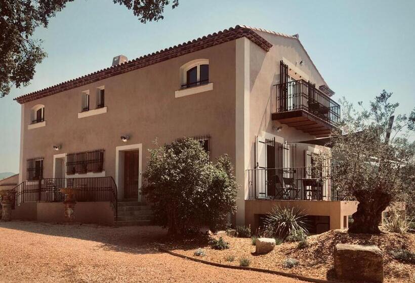 Номер Стандарт, Sous Les Pins Gîtes Et Chambres D Hôtes