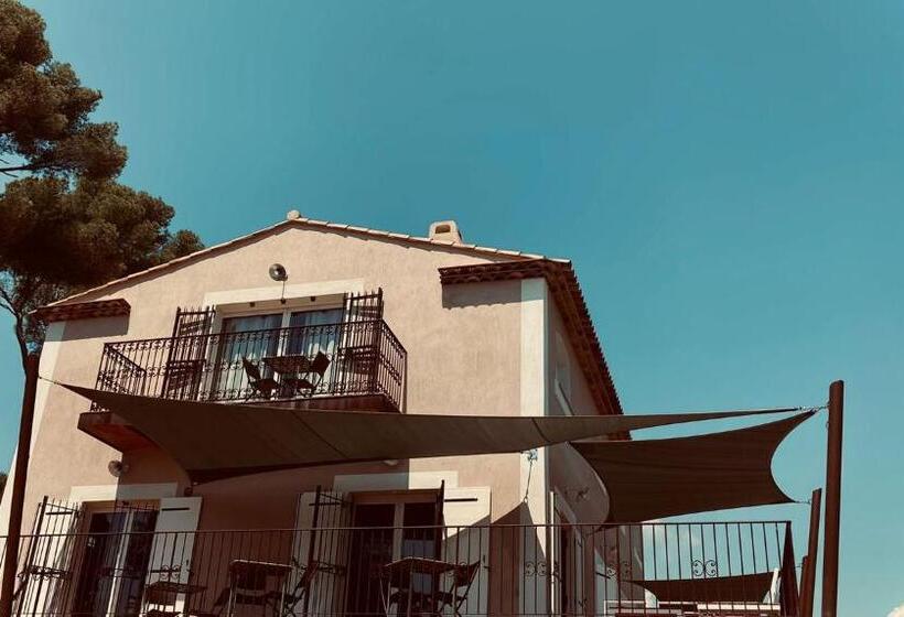 Номер Стандарт, Sous Les Pins Gîtes Et Chambres D Hôtes