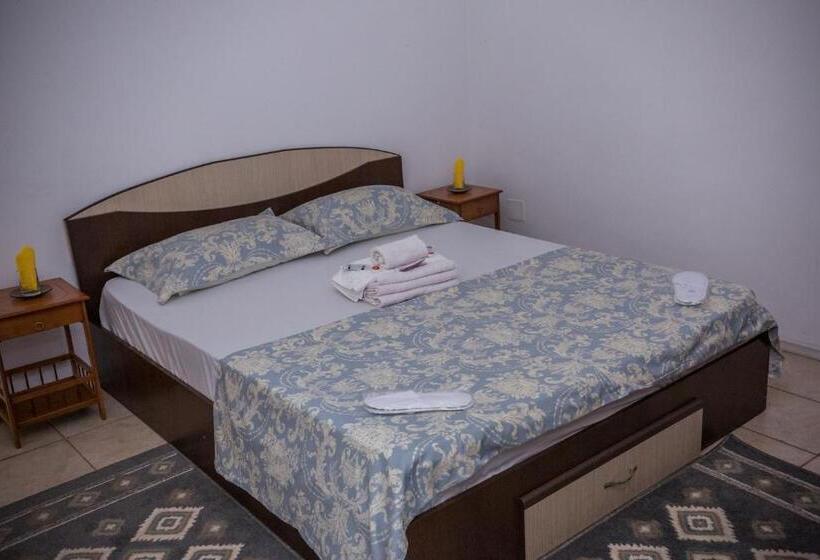 آپارتمان 2 خوابه, Casa Dany